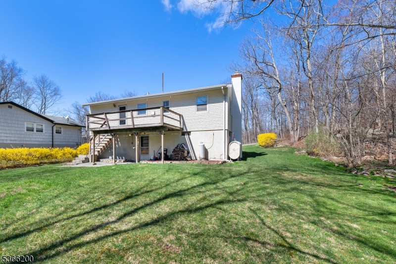 Barry Lakes - Residential