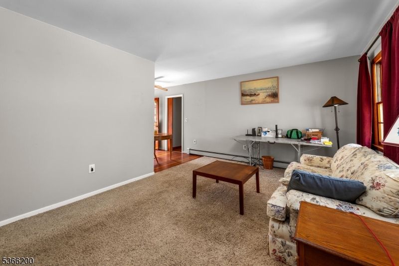 Barry Lakes - Residential