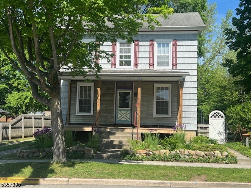 310 Warren St