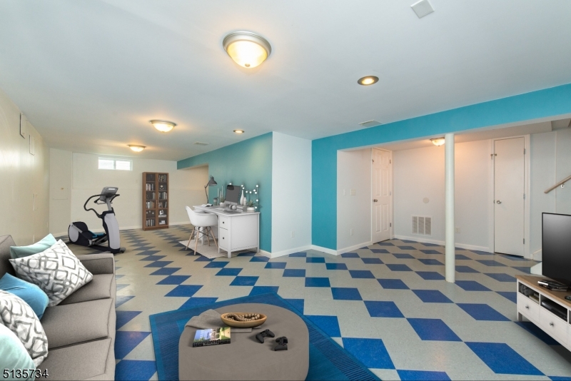 Hastings Square - Residential