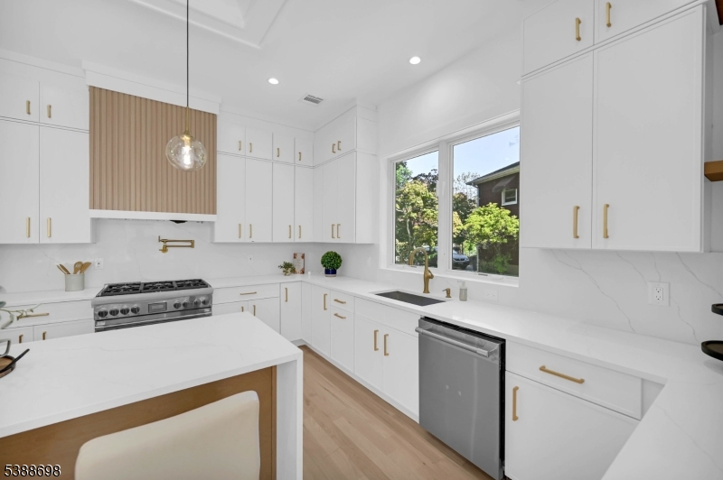 Hillside - Residential