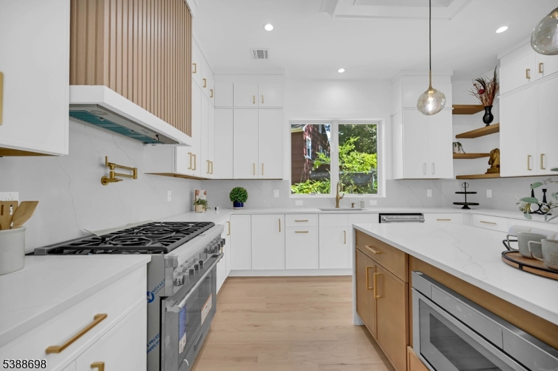 Hillside - Residential