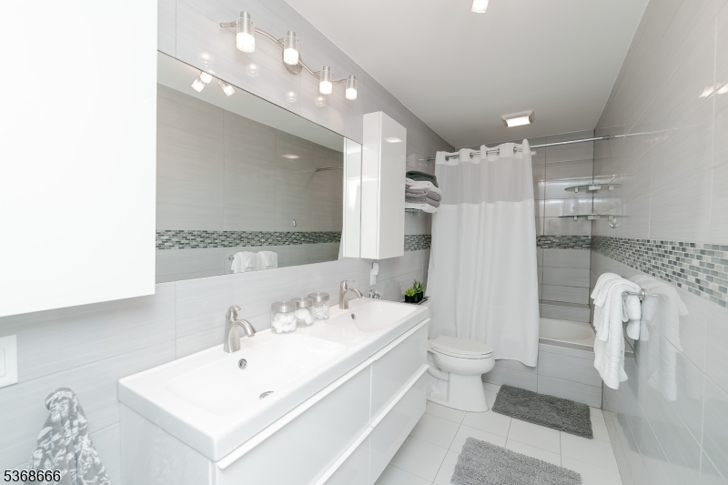 Panther Valley - Residential