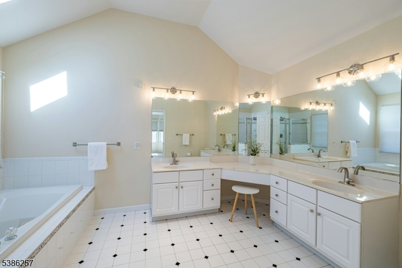 Stirling Chase - Residential