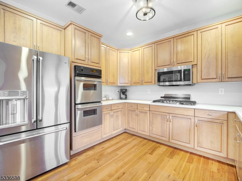 HUNTERS RIDGE - Residential