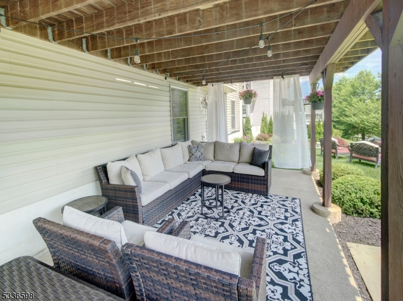 HUNTERS RIDGE - Residential