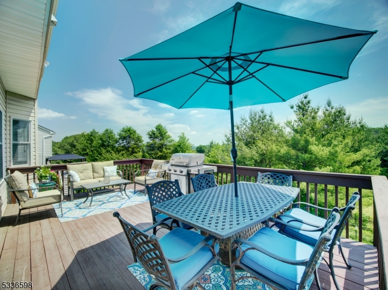 HUNTERS RIDGE - Residential