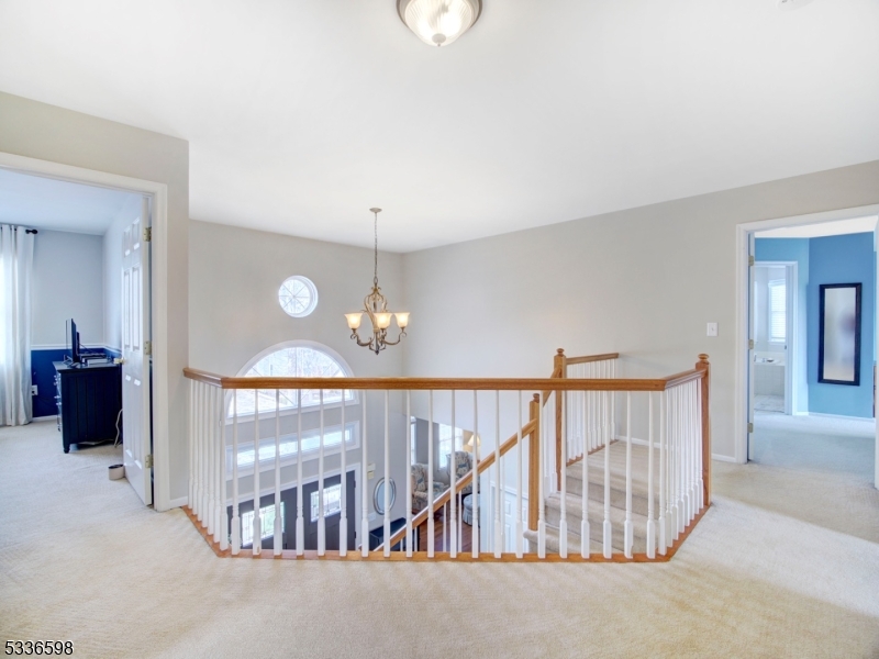 HUNTERS RIDGE - Residential