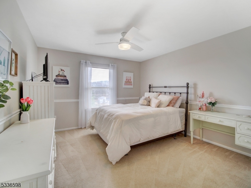 HUNTERS RIDGE - Residential