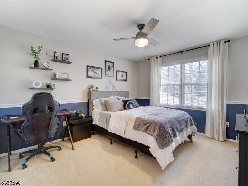 HUNTERS RIDGE - Residential