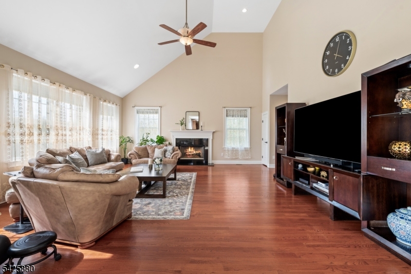 Stone Crest - Residential