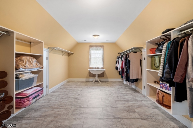 Stone Crest - Residential