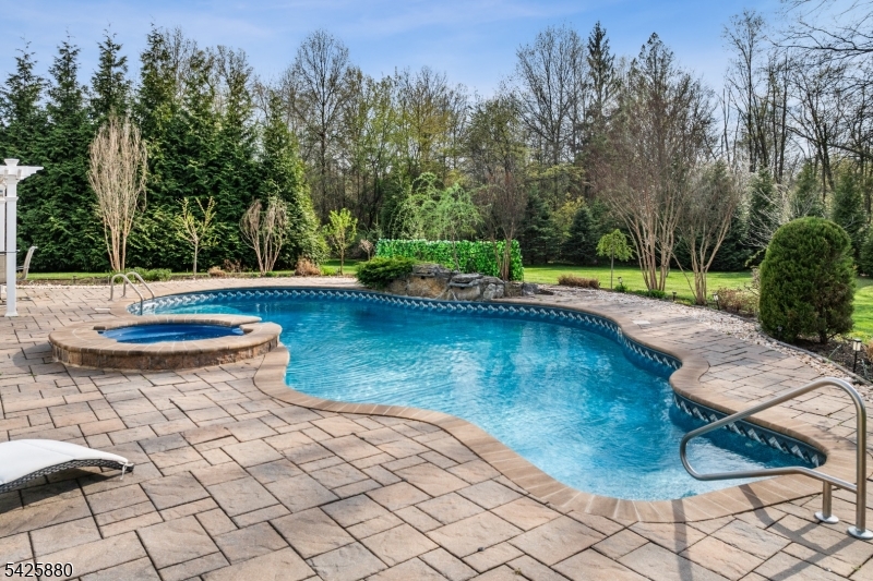 Stone Crest - Residential