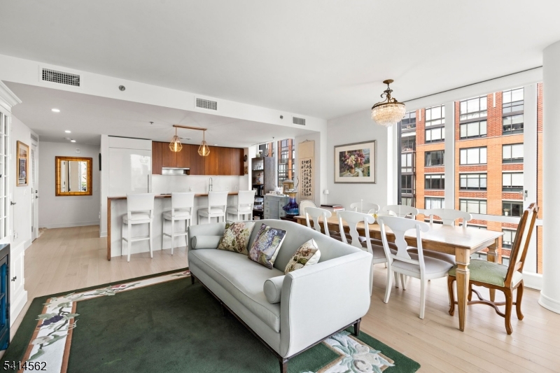 Maxwell - Residential