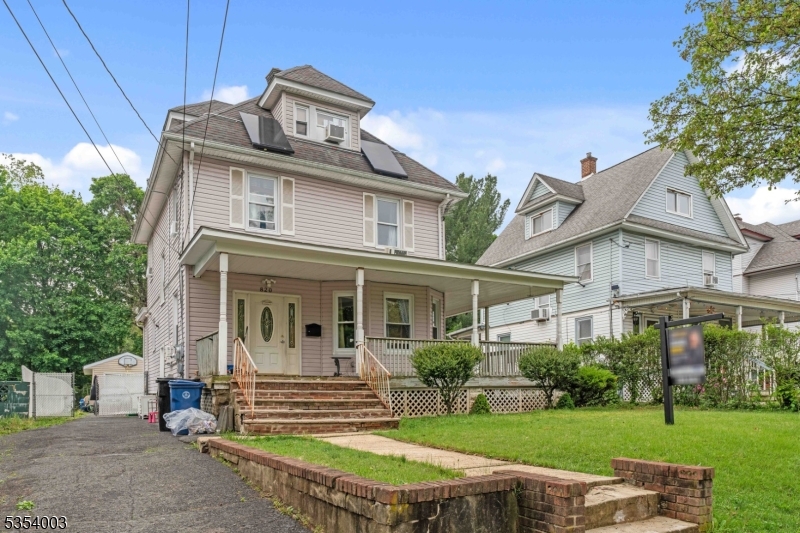820 Monroe Ave