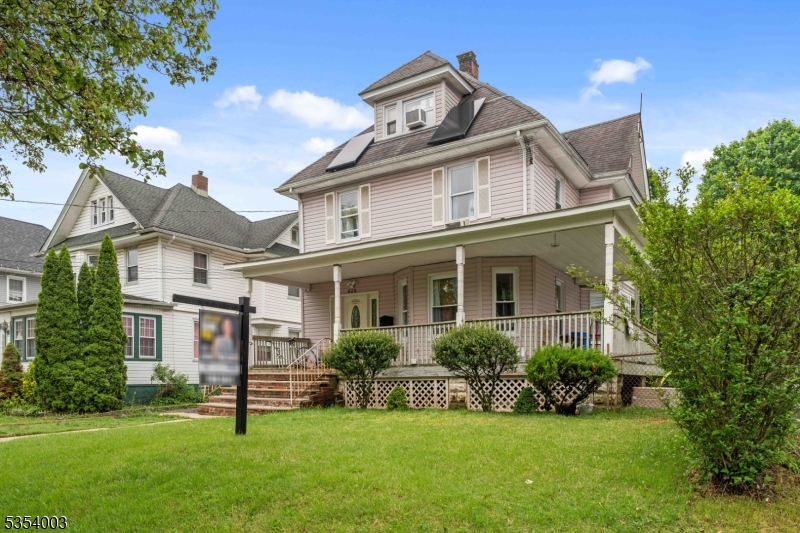 820 Monroe Ave