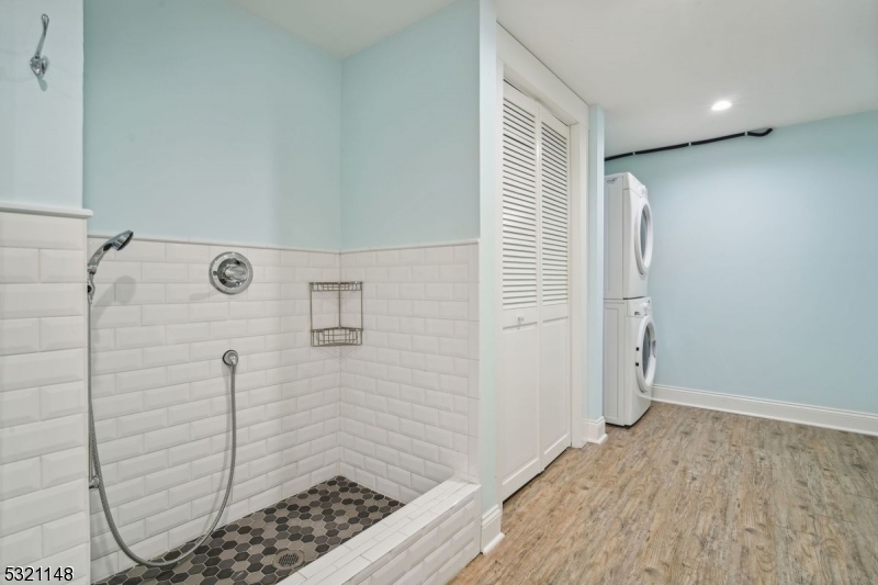 Hill Section - Residential