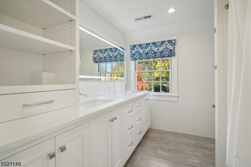 Hill Section - Residential