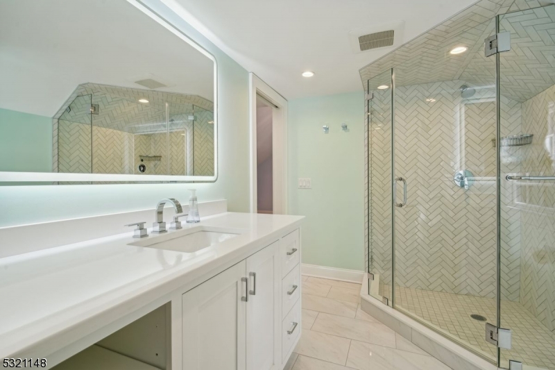 Hill Section - Residential