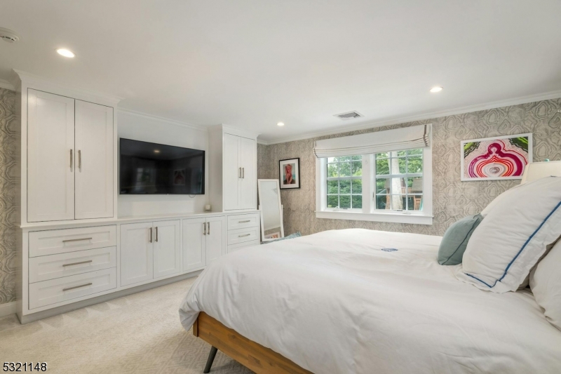 Hill Section - Residential