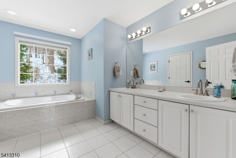 PANTHER VALLEY - Residential