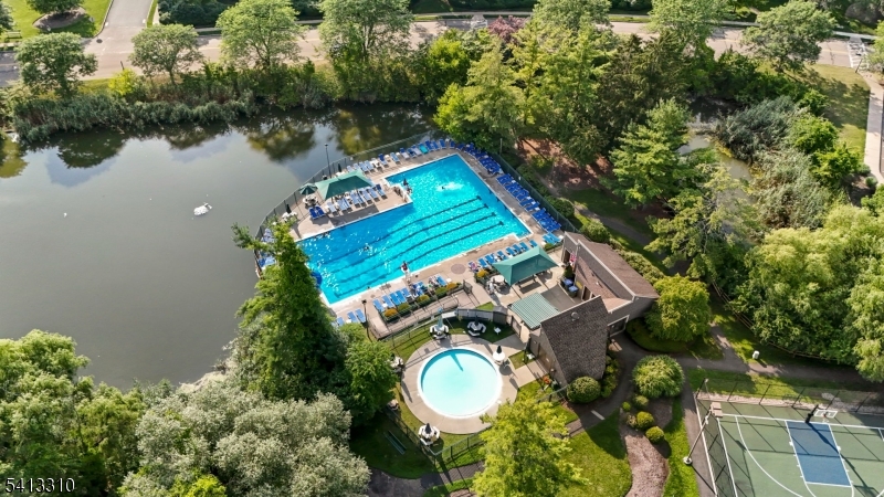 PANTHER VALLEY - Residential