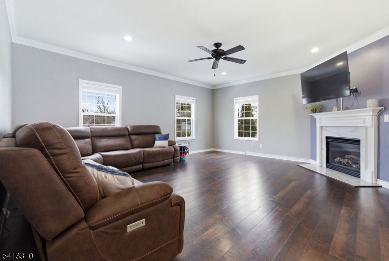 PANTHER VALLEY - Residential