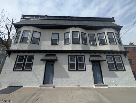 MLS: 3952552