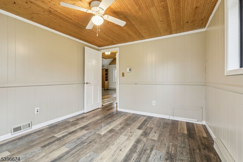 Pleasant Valley Lake - Residential