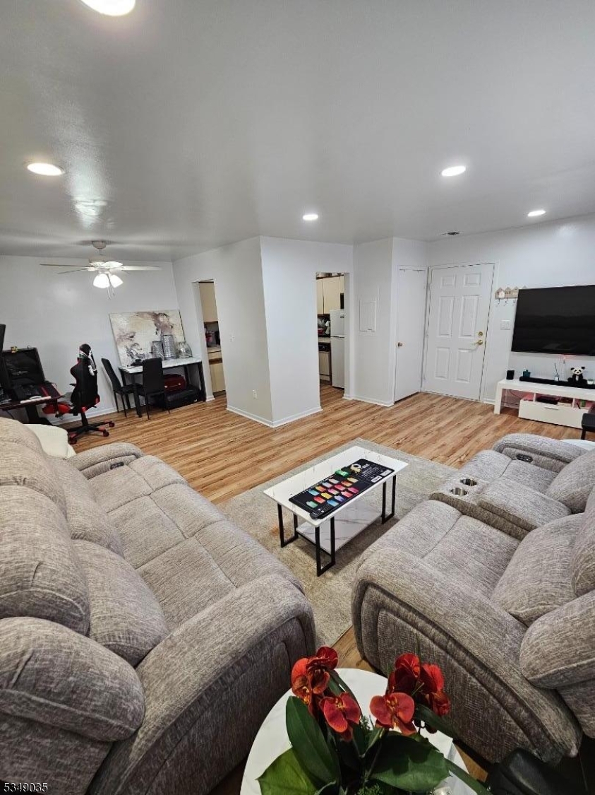 Hillcrest - Residential