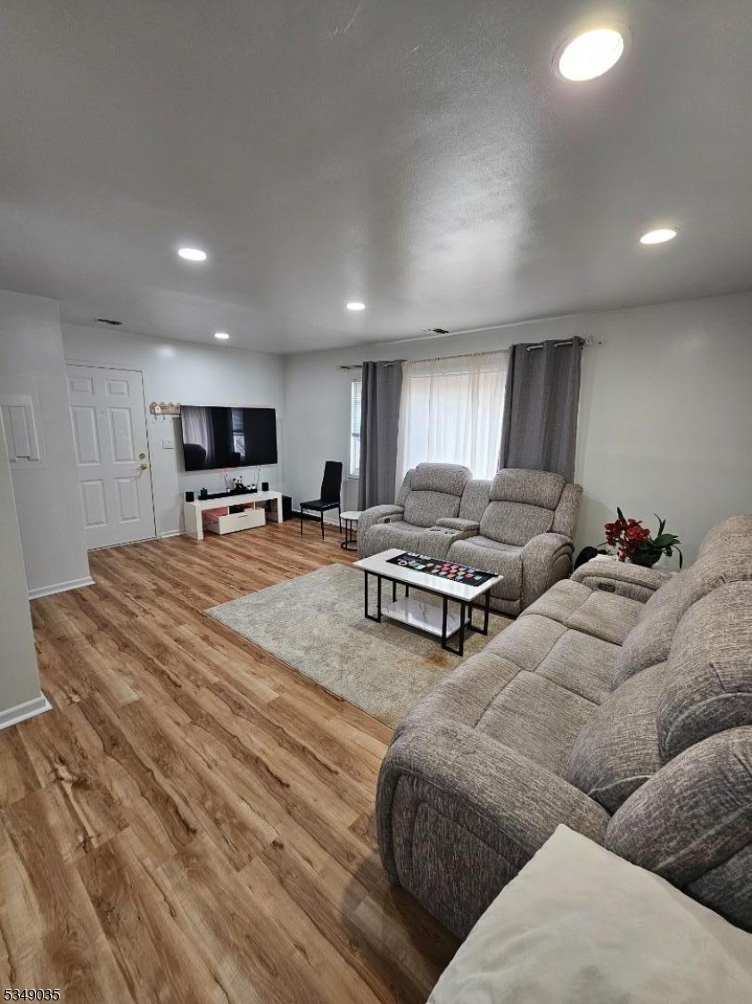 Hillcrest - Residential