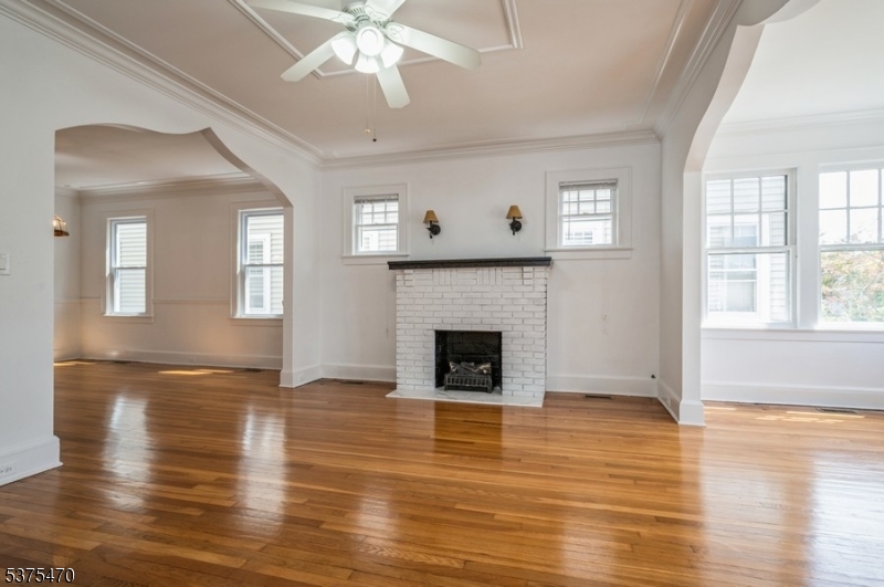 Somerville Boro, New Jersey 08876, United States, 2 Bedrooms Bedrooms, ,1 BathroomBathrooms,Residential,Pending,193848