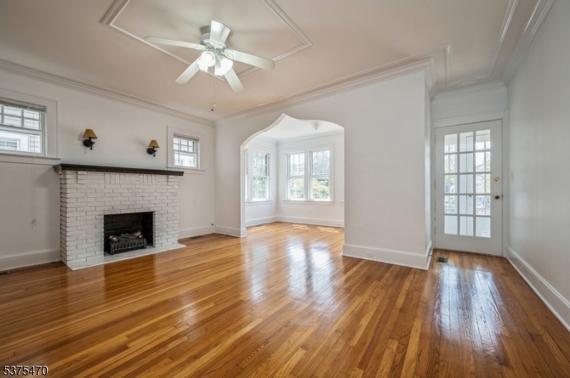 Somerville Boro, New Jersey 08876, United States, 2 Bedrooms Bedrooms, ,1 BathroomBathrooms,Residential,Pending,193848