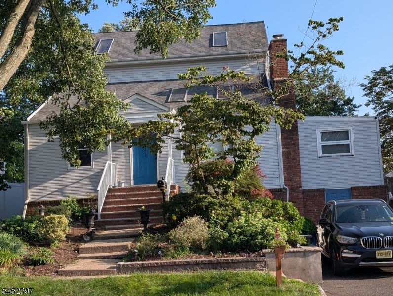 93 Lafayette St - Photo 2