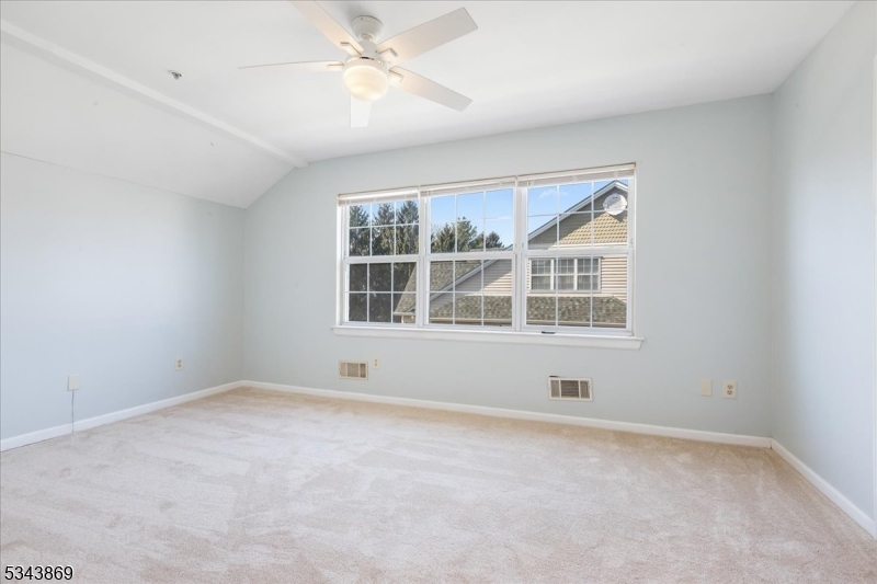 Clifton City, New Jersey 07012, United States, 3 Bedrooms Bedrooms, ,3 BathroomsBathrooms,Residential,Active,90084