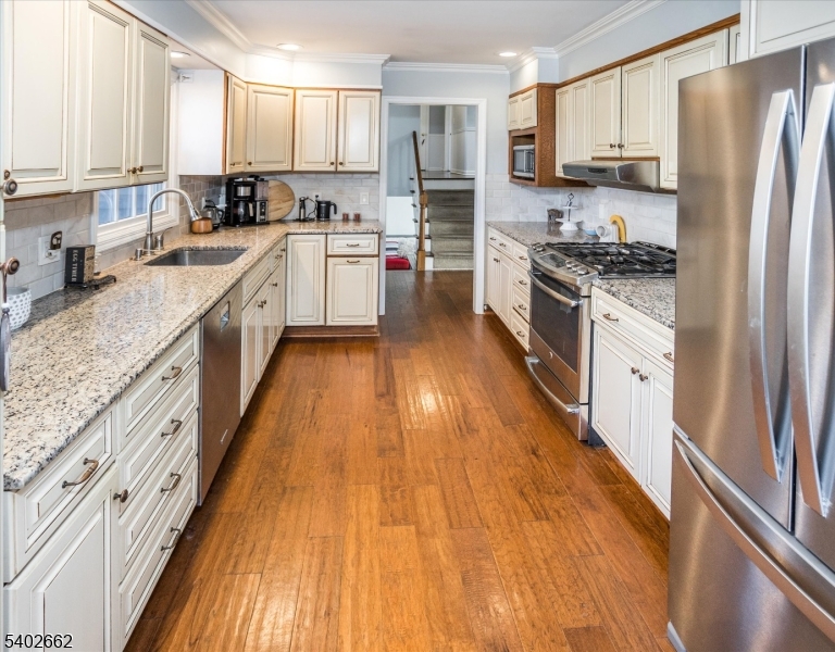 Cromwell Hills - Residential Lease