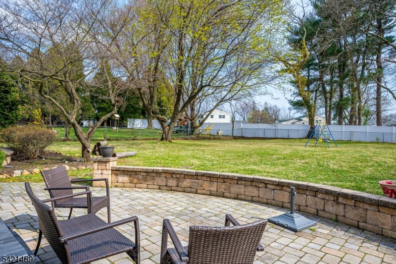 Lawrence Book Village Se - Residential