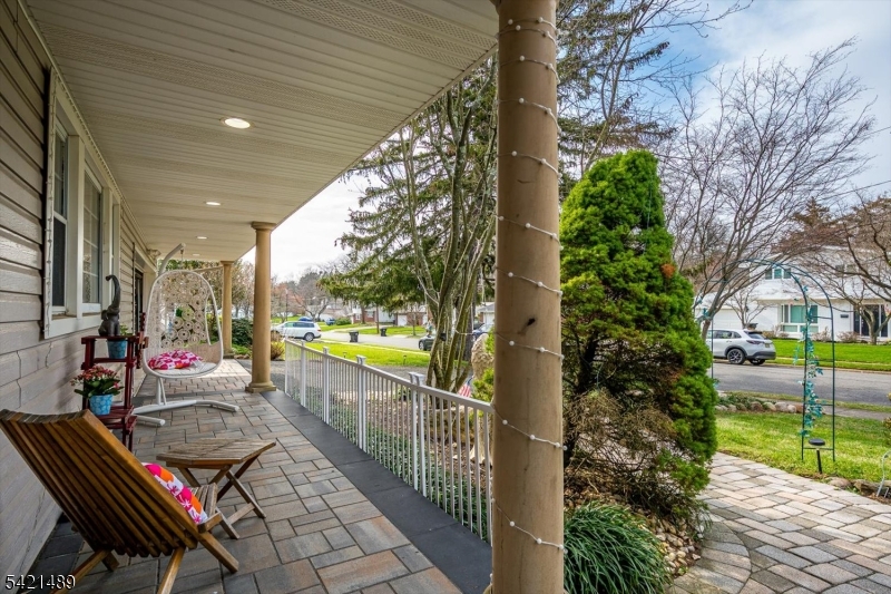 Lawrence Book Village Se - Residential