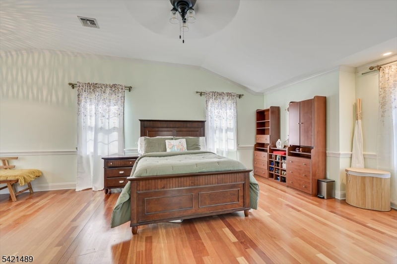 Lawrence Book Village Se - Residential