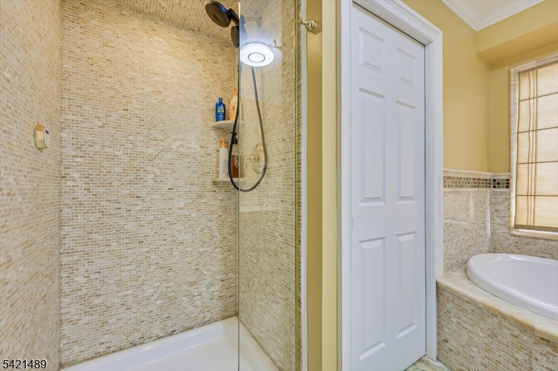 Lawrence Book Village Se - Residential