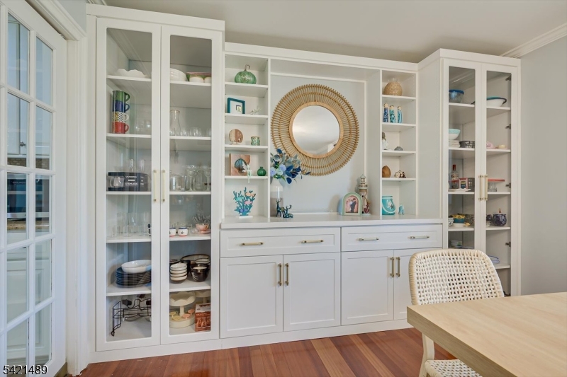 Lawrence Book Village Se - Residential