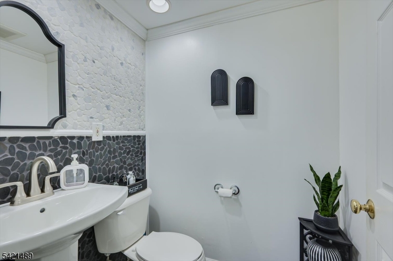 Lawrence Book Village Se - Residential