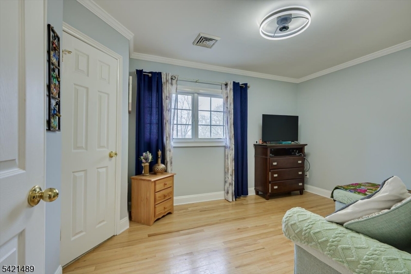 Lawrence Book Village Se - Residential