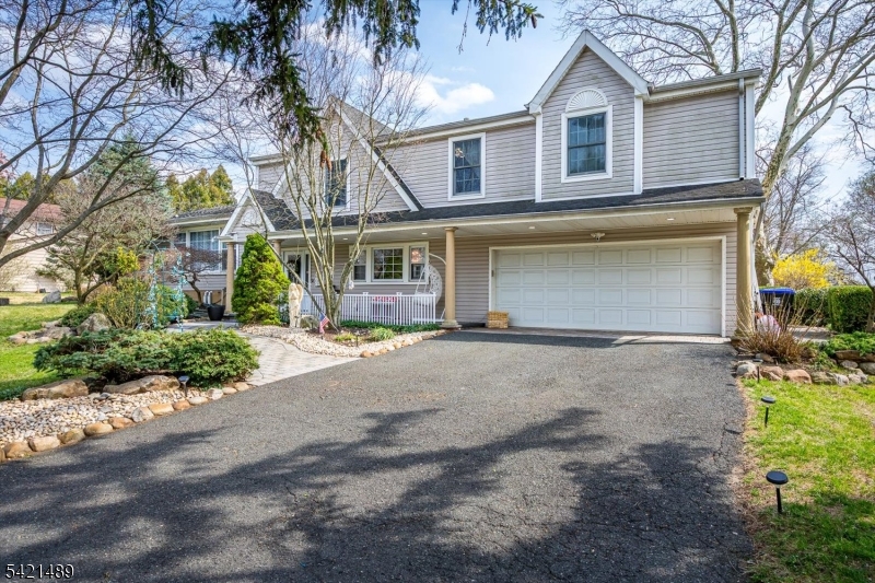 Lawrence Book Village Se - Residential