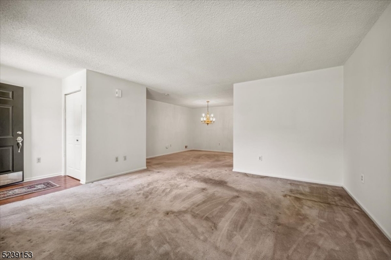 GLENBROOKE - Residential