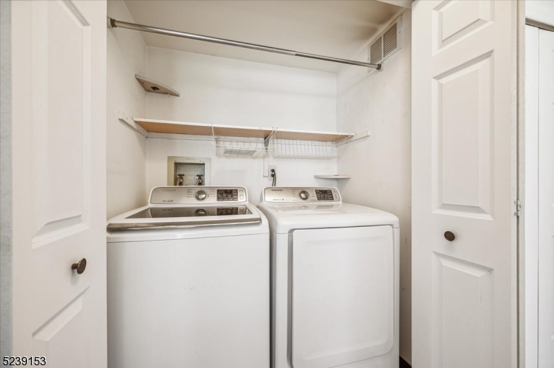 GLENBROOKE - Residential