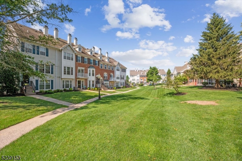 GLENBROOKE - Residential