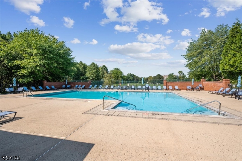 GLENBROOKE - Residential