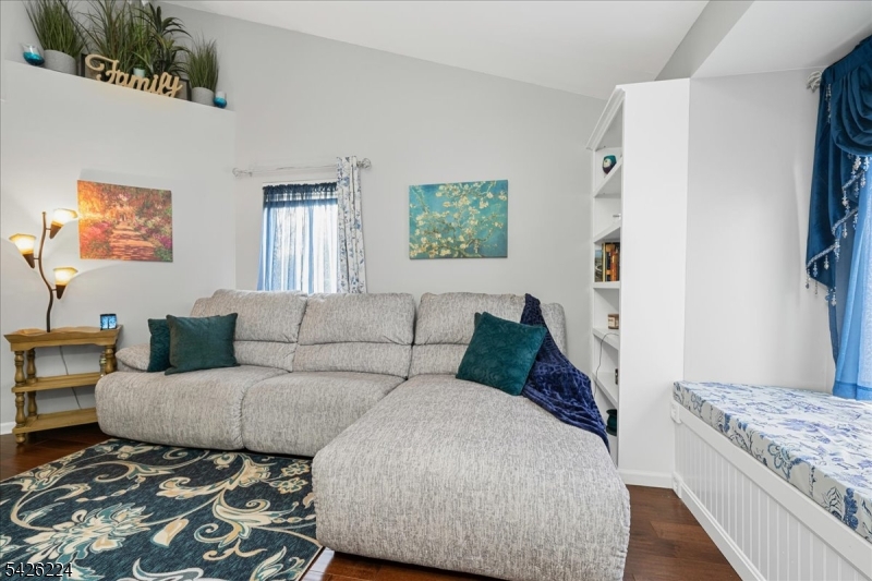 Indian Field - Residential