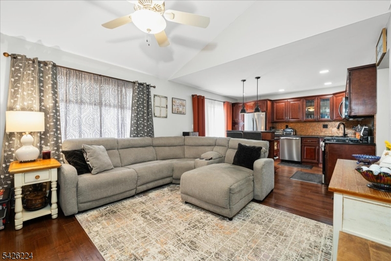 Indian Field - Residential